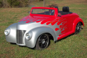 Red 39 Roadster with Silver Flames affordable golf cart rental, golf cart rental fort myers, golf cart gallery